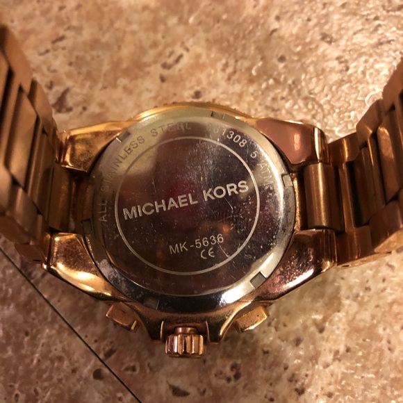 Michael Kors watch - Picture 2 of 3